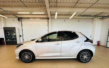 Toyota Yaris, 2021 год, 1 249 900 рублей, 2 фотография