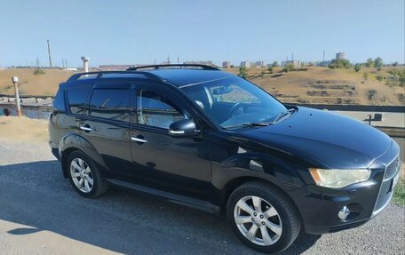 Mitsubishi Outlander III рестайлинг 3, 2011 год, 1 500 000 рублей, 16 фотография
