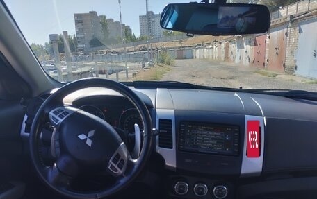 Mitsubishi Outlander III рестайлинг 3, 2011 год, 1 500 000 рублей, 8 фотография