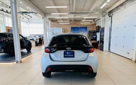 Toyota Yaris, 2021 год, 1 249 900 рублей, 4 фотография