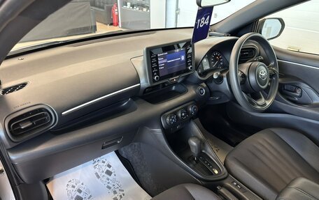 Toyota Yaris, 2021 год, 1 249 900 рублей, 12 фотография
