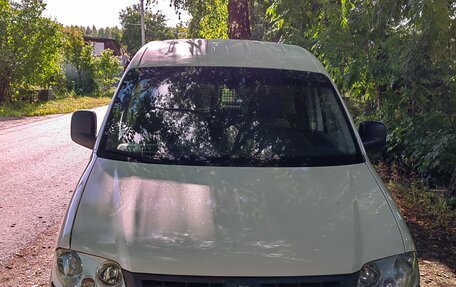Volkswagen Caddy III рестайлинг, 2006 год, 380 000 рублей, 2 фотография