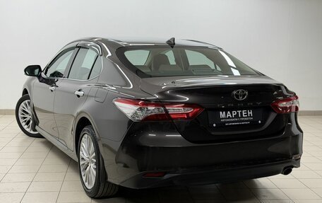 Toyota Camry, 2020 год, 3 050 000 рублей, 6 фотография