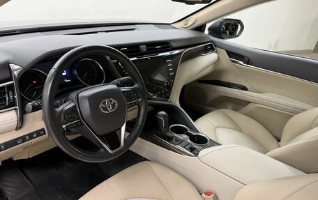Toyota Camry, 2020 год, 3 050 000 рублей, 11 фотография