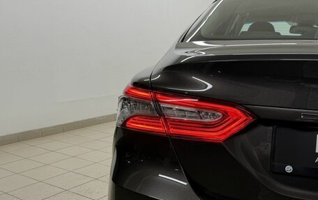 Toyota Camry, 2020 год, 3 050 000 рублей, 10 фотография