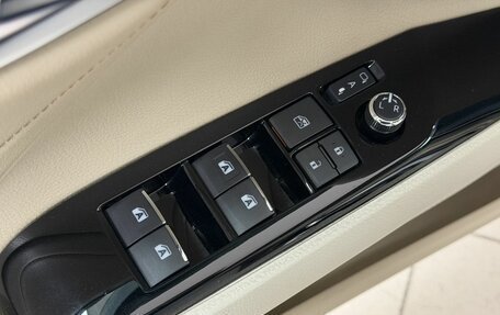 Toyota Camry, 2020 год, 3 050 000 рублей, 16 фотография