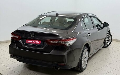 Toyota Camry, 2020 год, 3 050 000 рублей, 9 фотография