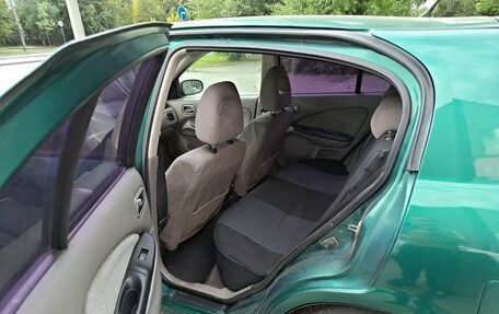 Nissan Almera, 2001 год, 189 000 рублей, 11 фотография