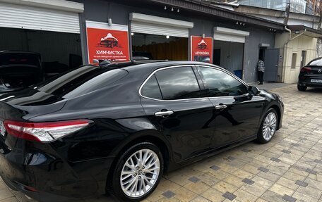 Toyota Camry, 2021 год, 3 450 000 рублей, 3 фотография