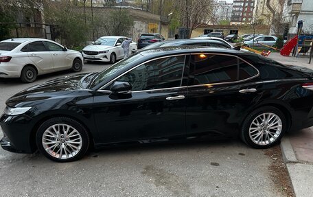 Toyota Camry, 2021 год, 3 450 000 рублей, 4 фотография