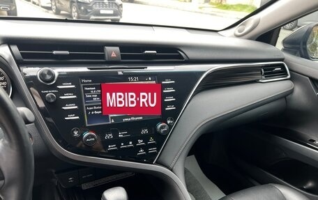 Toyota Camry, 2021 год, 3 450 000 рублей, 6 фотография