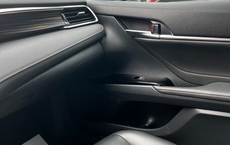 Toyota Camry, 2021 год, 3 450 000 рублей, 7 фотография