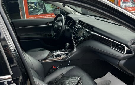 Toyota Camry, 2021 год, 3 450 000 рублей, 9 фотография
