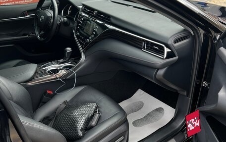 Toyota Camry, 2021 год, 3 450 000 рублей, 8 фотография