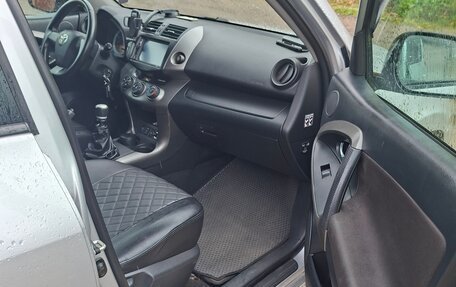 Toyota RAV4, 2010 год, 1 095 000 рублей, 19 фотография