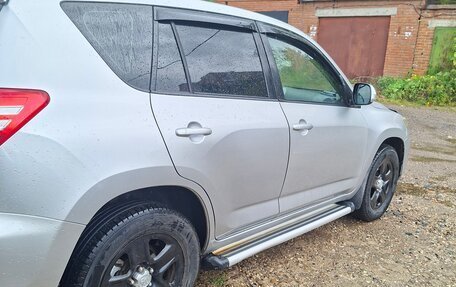 Toyota RAV4, 2010 год, 1 095 000 рублей, 21 фотография
