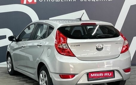 Hyundai Solaris II рестайлинг, 2014 год, 949 900 рублей, 4 фотография