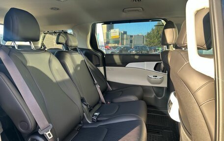 KIA Carnival, 2022 год, 6 899 000 рублей, 10 фотография