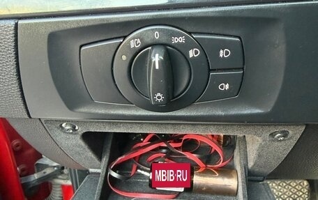 BMW 3 серия, 2008 год, 1 300 000 рублей, 25 фотография