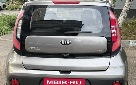 KIA Soul II рестайлинг, 2017 год, 1 300 000 рублей, 2 фотография