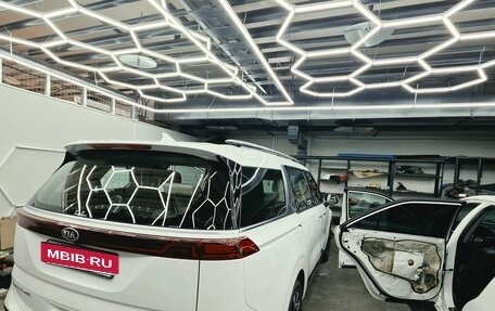 KIA Carnival, 2021 год, 3 790 000 рублей, 4 фотография