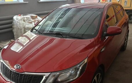 KIA Rio III рестайлинг, 2015 год, 1 300 000 рублей, 2 фотография