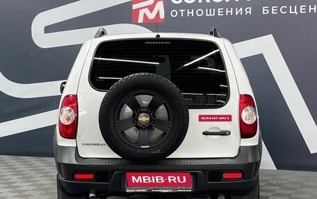 Chevrolet Niva I рестайлинг, 2016 год, 799 900 рублей, 5 фотография
