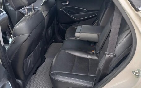 Hyundai Santa Fe III рестайлинг, 2016 год, 2 300 000 рублей, 6 фотография