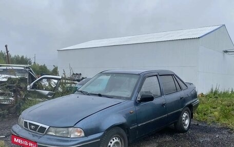Daewoo Nexia I рестайлинг, 2004 год, 100 000 рублей, 1 фотография