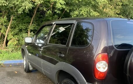 Chevrolet Niva I рестайлинг, 2011 год, 495 000 рублей, 4 фотография
