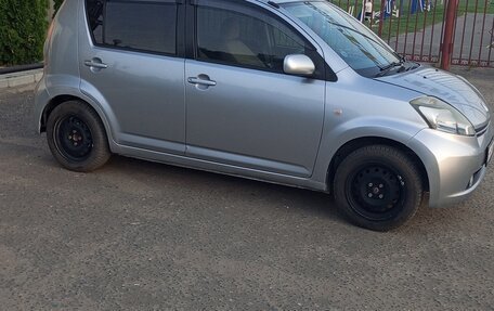 Toyota Passo III, 2004 год, 265 000 рублей, 2 фотография