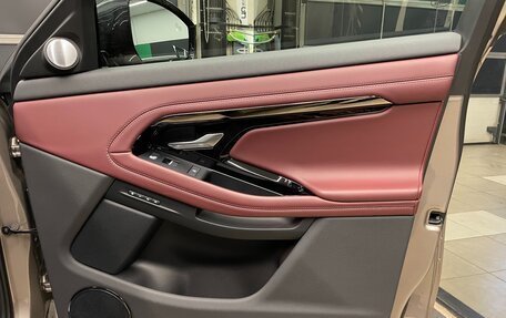 Land Rover Range Rover Evoque II, 2024 год, 5 600 000 рублей, 23 фотография