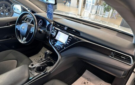 Toyota Camry, 2018 год, 2 679 000 рублей, 12 фотография