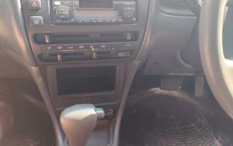 Toyota Corolla, 2000 год, 200 000 рублей, 7 фотография