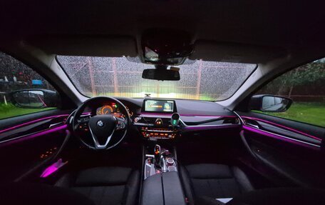 BMW 5 серия, 2019 год, 3 090 000 рублей, 14 фотография