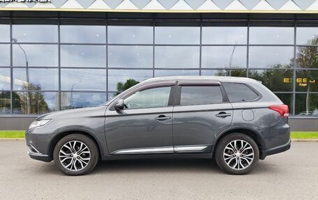 Mitsubishi Outlander III рестайлинг 3, 2018 год, 2 090 000 рублей, 2 фотография