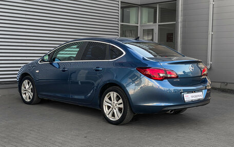 Opel Astra J, 2014 год, 990 000 рублей, 6 фотография