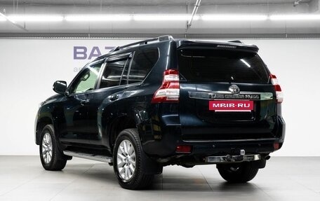 Toyota Land Cruiser Prado 150 рестайлинг 2, 2014 год, 2 990 000 рублей, 8 фотография