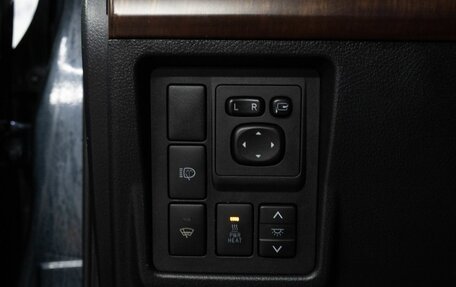 Toyota Land Cruiser Prado 150 рестайлинг 2, 2014 год, 2 990 000 рублей, 13 фотография