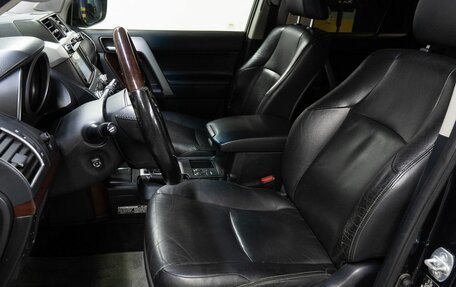 Toyota Land Cruiser Prado 150 рестайлинг 2, 2014 год, 2 990 000 рублей, 17 фотография