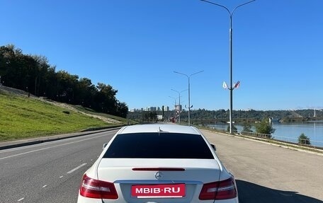 Mercedes-Benz E-Класс, 2011 год, 1 310 000 рублей, 6 фотография