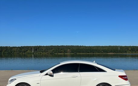 Mercedes-Benz E-Класс, 2011 год, 1 310 000 рублей, 8 фотография