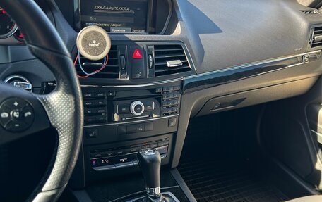 Mercedes-Benz E-Класс, 2011 год, 1 310 000 рублей, 22 фотография