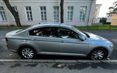 Volkswagen Passat B8 рестайлинг, 2018 год, 1 800 000 рублей, 6 фотография