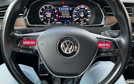 Volkswagen Passat B8 рестайлинг, 2018 год, 1 800 000 рублей, 18 фотография
