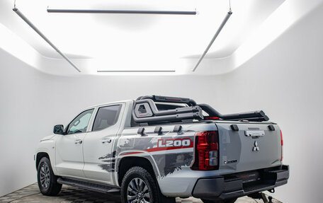 Mitsubishi L200, 2024 год, 4 470 000 рублей, 6 фотография