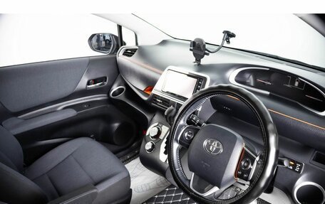 Toyota Sienta II, 2016 год, 1 449 000 рублей, 8 фотография