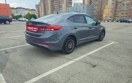 Hyundai Elantra VI рестайлинг, 2018 год, 1 400 000 рублей, 4 фотография