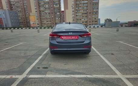 Hyundai Elantra VI рестайлинг, 2018 год, 1 400 000 рублей, 3 фотография