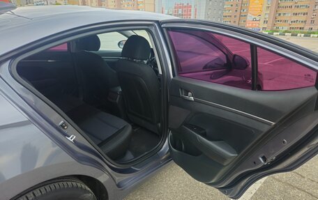 Hyundai Elantra VI рестайлинг, 2018 год, 1 400 000 рублей, 15 фотография